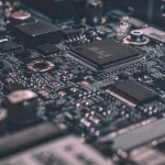 Broadcom stock forecast: $630 bull case, $300 bear case for…